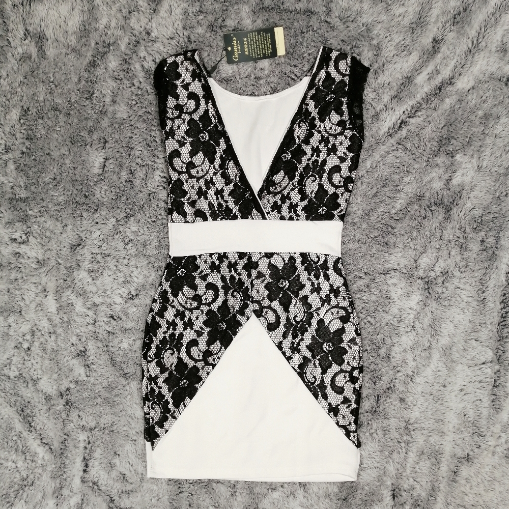 Women Lace Sleeveless Mini Dress White-M - Picture 6 of 10